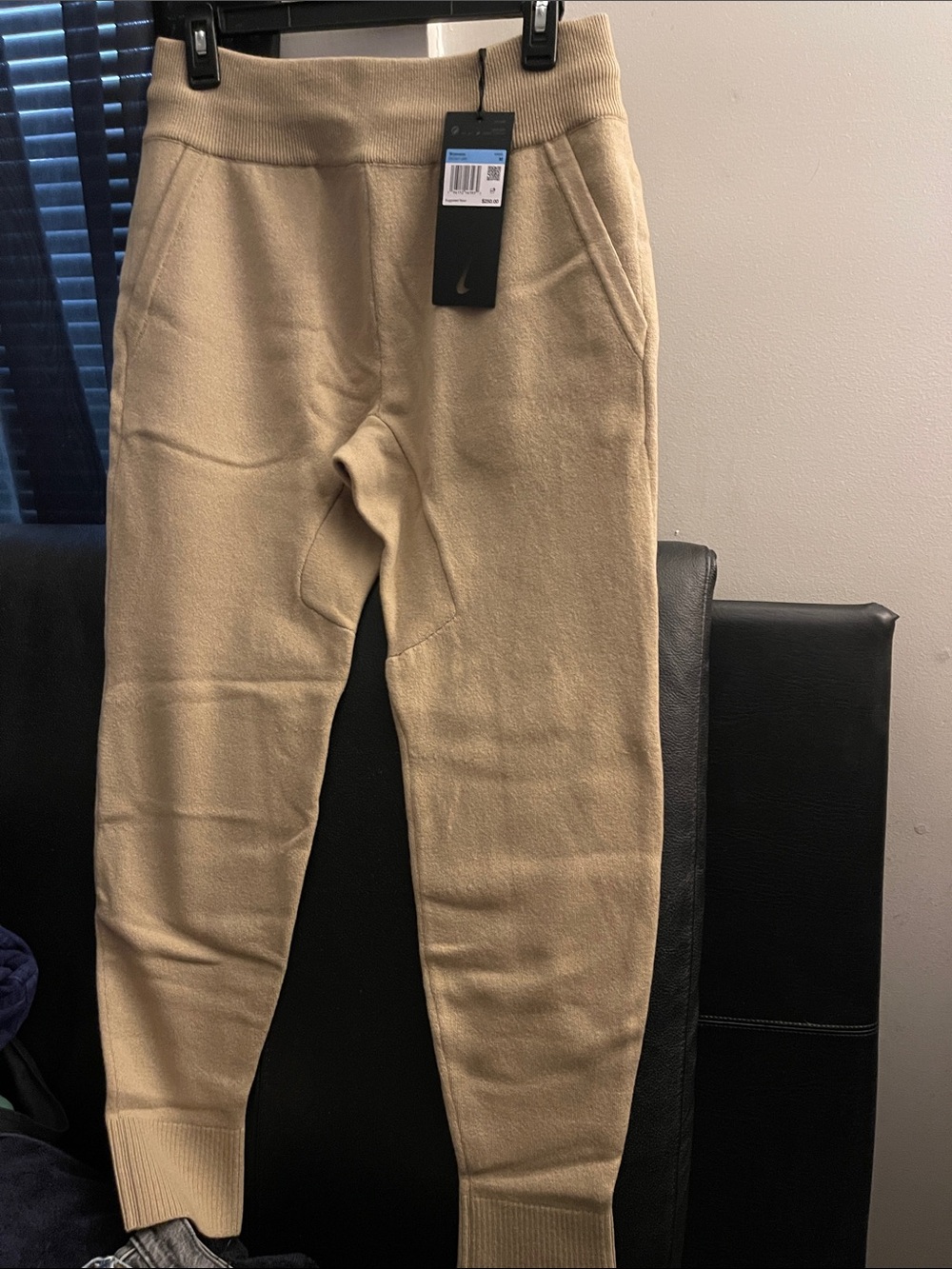 NIKE ESC LINE Cashmere/ Merino Wool/SILK Sweatpants Women’s Sz Medium NWT RARE